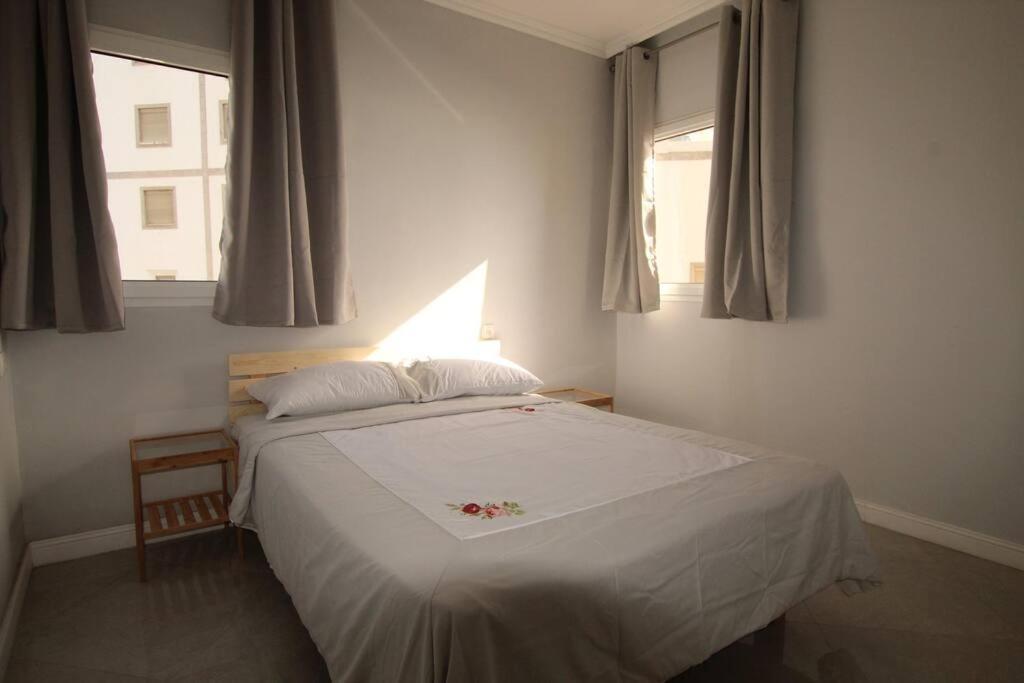 Royal Aparatment On The Sea , Blvd Nitza 34 Нетания Екстериор снимка