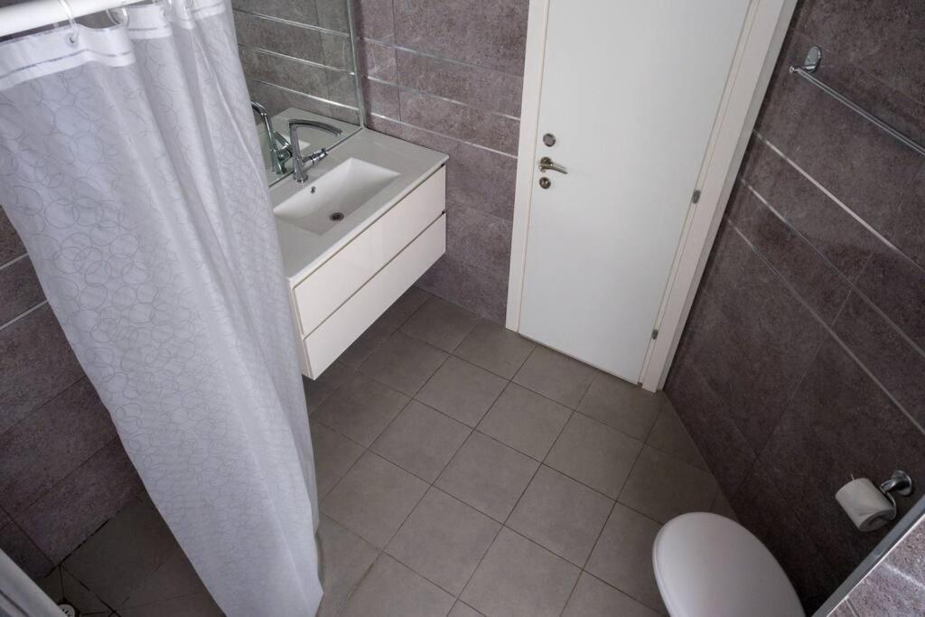 Royal Aparatment On The Sea , Blvd Nitza 34 Нетания Екстериор снимка
