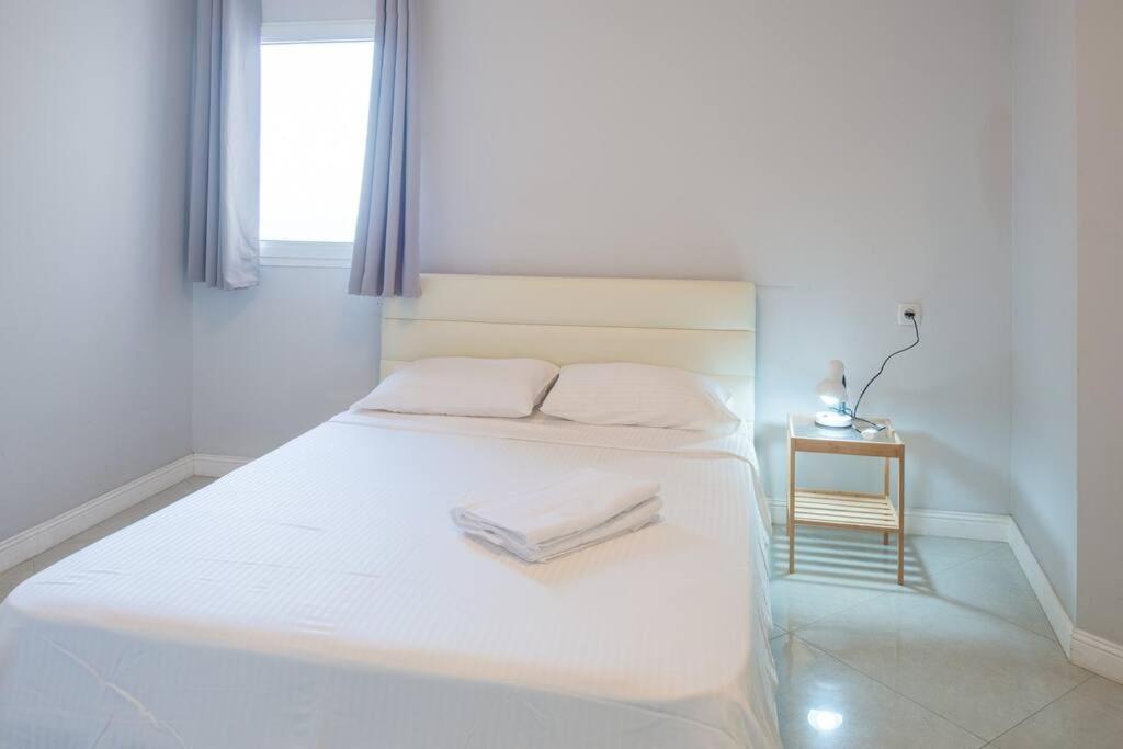 Royal Aparatment On The Sea , Blvd Nitza 34 Нетания Екстериор снимка