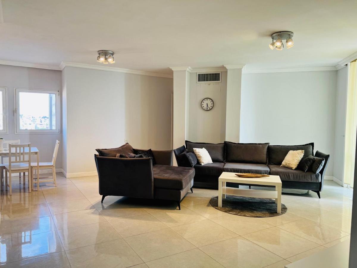 Royal Aparatment On The Sea , Blvd Nitza 34 Нетания Екстериор снимка