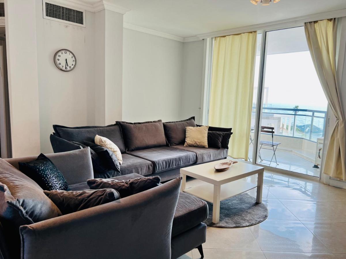 Royal Aparatment On The Sea , Blvd Nitza 34 Нетания Екстериор снимка